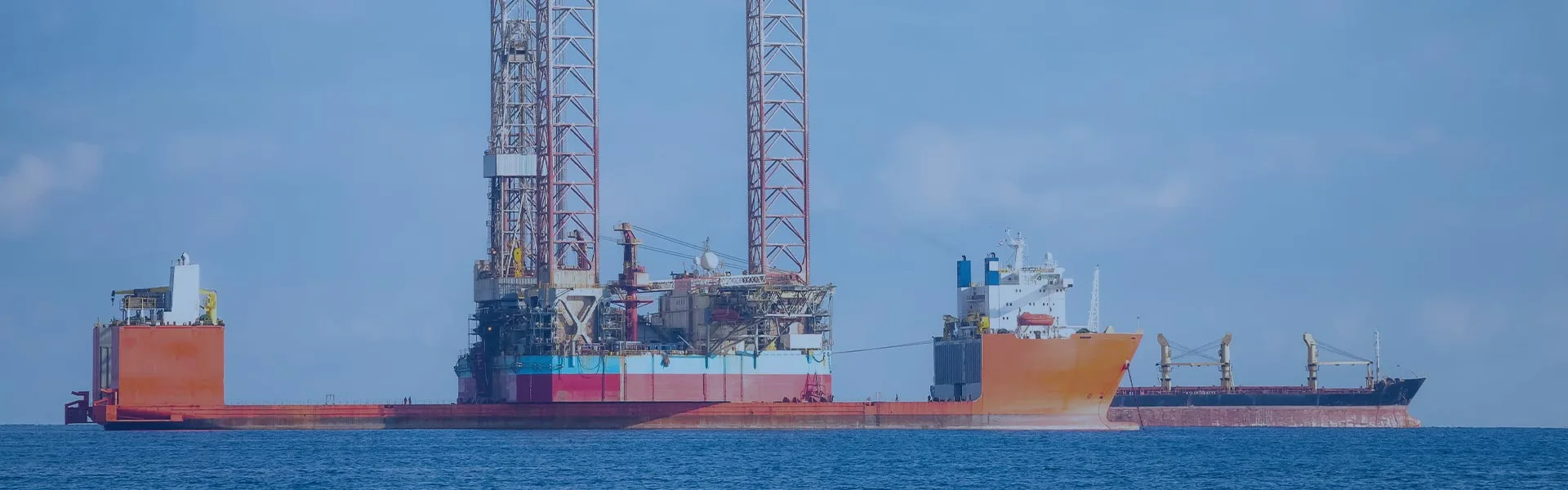 Plataforma marina y costa afuera